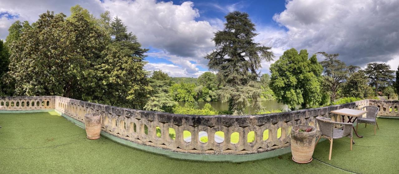 Le Manoir De Bellerive Hotell Le Buisson-de-Cadouin Exteriör bild