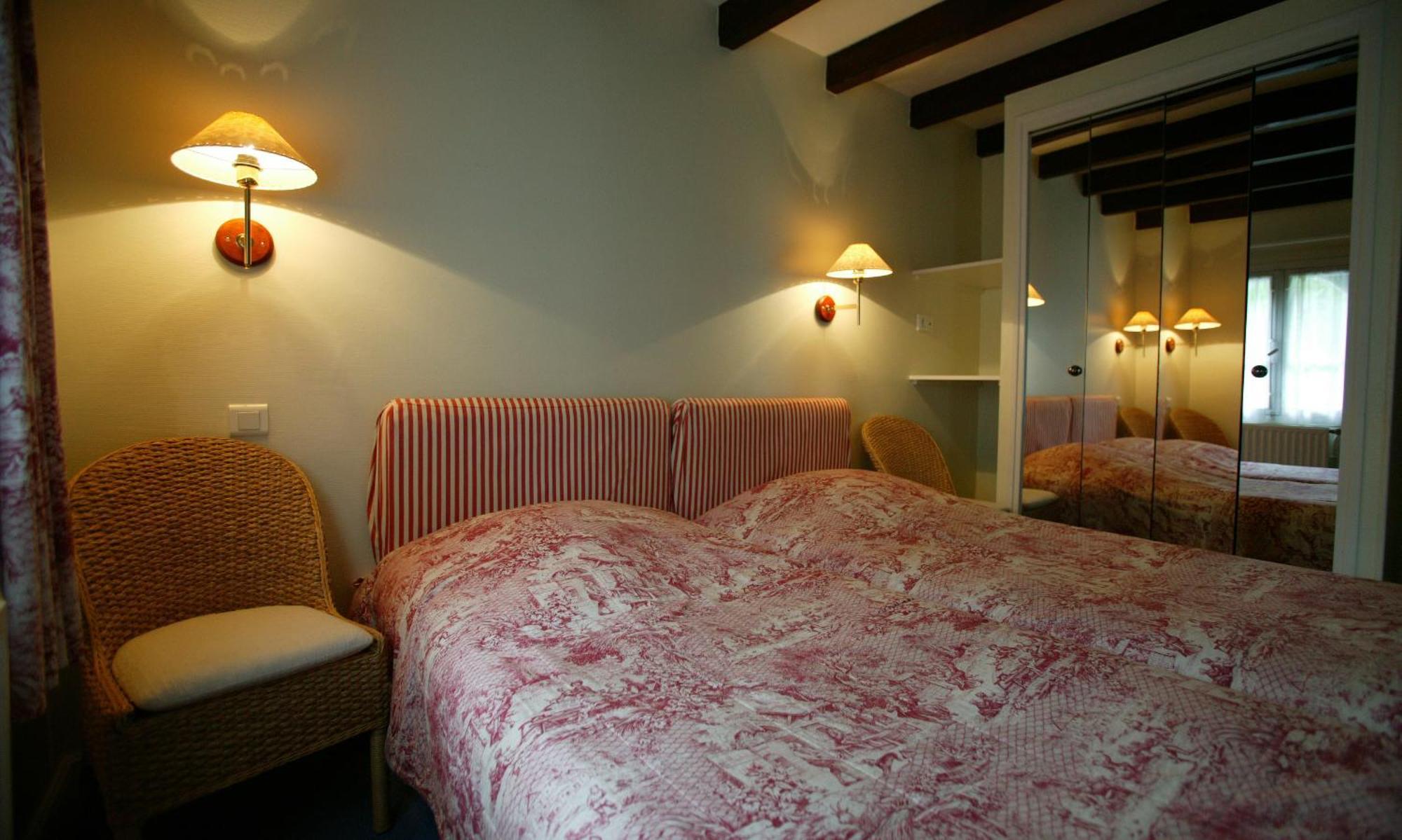 Le Manoir De Bellerive Hotell Le Buisson-de-Cadouin Rum bild
