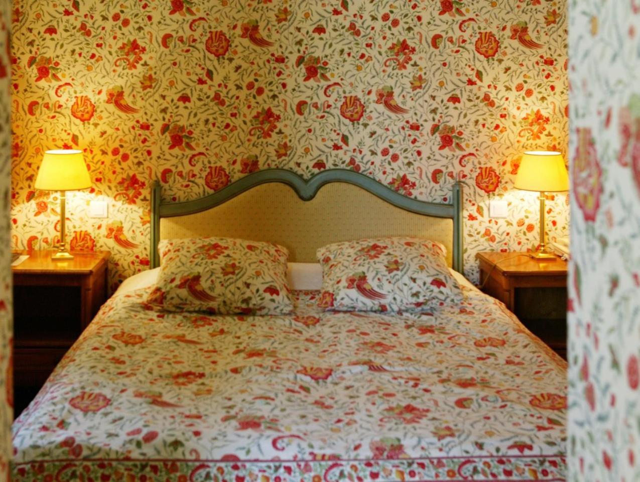 Le Manoir De Bellerive Hotell Le Buisson-de-Cadouin Exteriör bild
